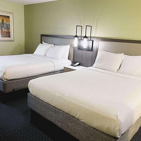 Park Inn By Radisson Albany Exterior photo