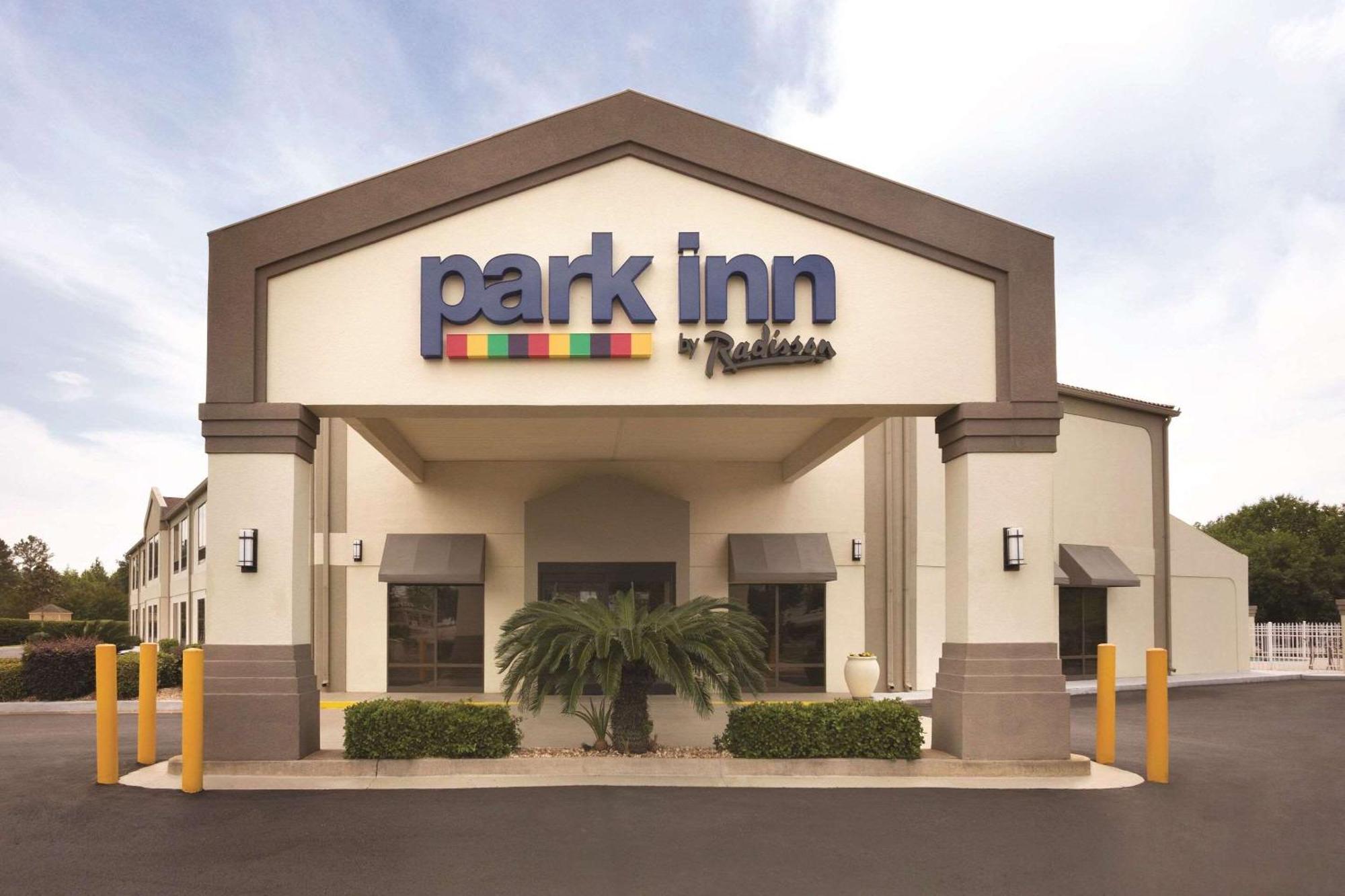 Park Inn By Radisson Albany Exterior photo